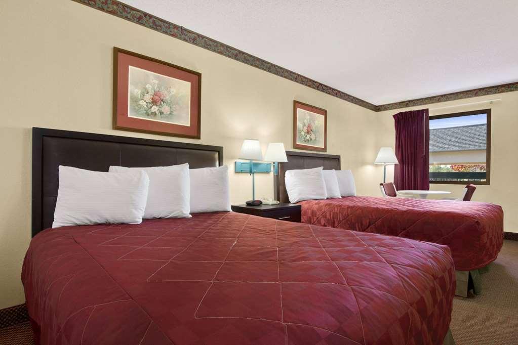 Days Inn By Wyndham Lexington-Columbia Habitación foto